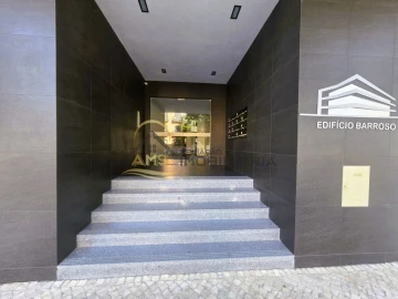 Apartamento T3 para Venda em Sebal e Belide