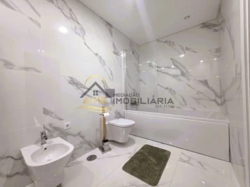 Apartamento T3 para Venda em Sebal e Belide