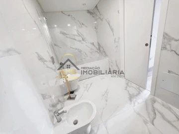 Apartamento T3 para Venda em Sebal e Belide