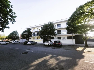 Apartamento T3 para Venda em Sebal e Belide