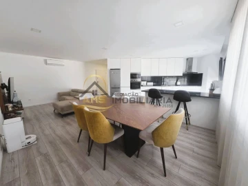 Apartamento T3 para Venda em Sebal e Belide