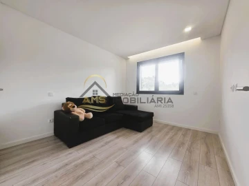 Apartamento T3 para Venda em Sebal e Belide