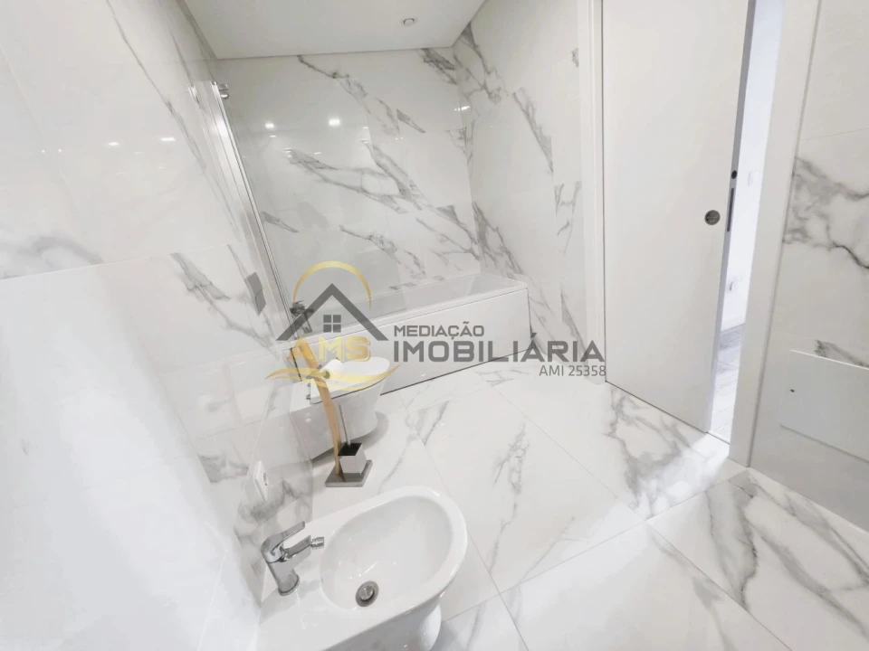 Apartamento T3 para Venda em Sebal e Belide Foto 15