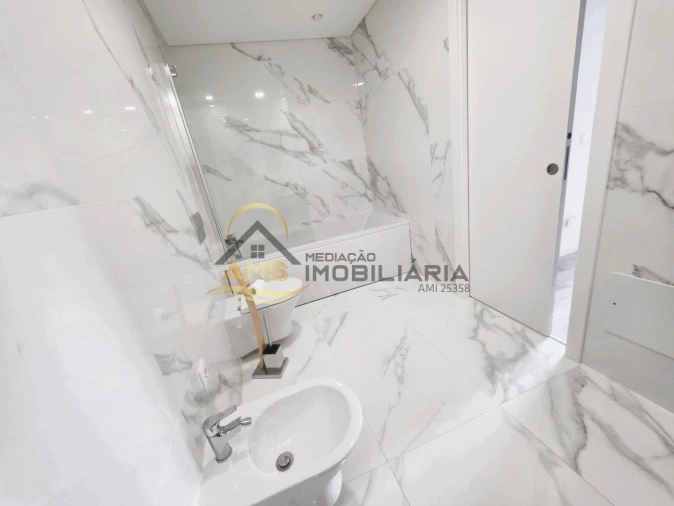 Apartamento T3 para Venda em Sebal e Belide Foto 15