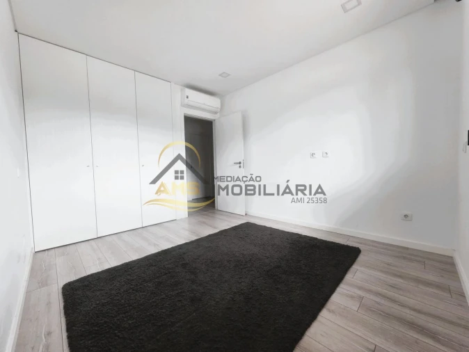 Apartamento T3 para Venda em Sebal e Belide Foto 31