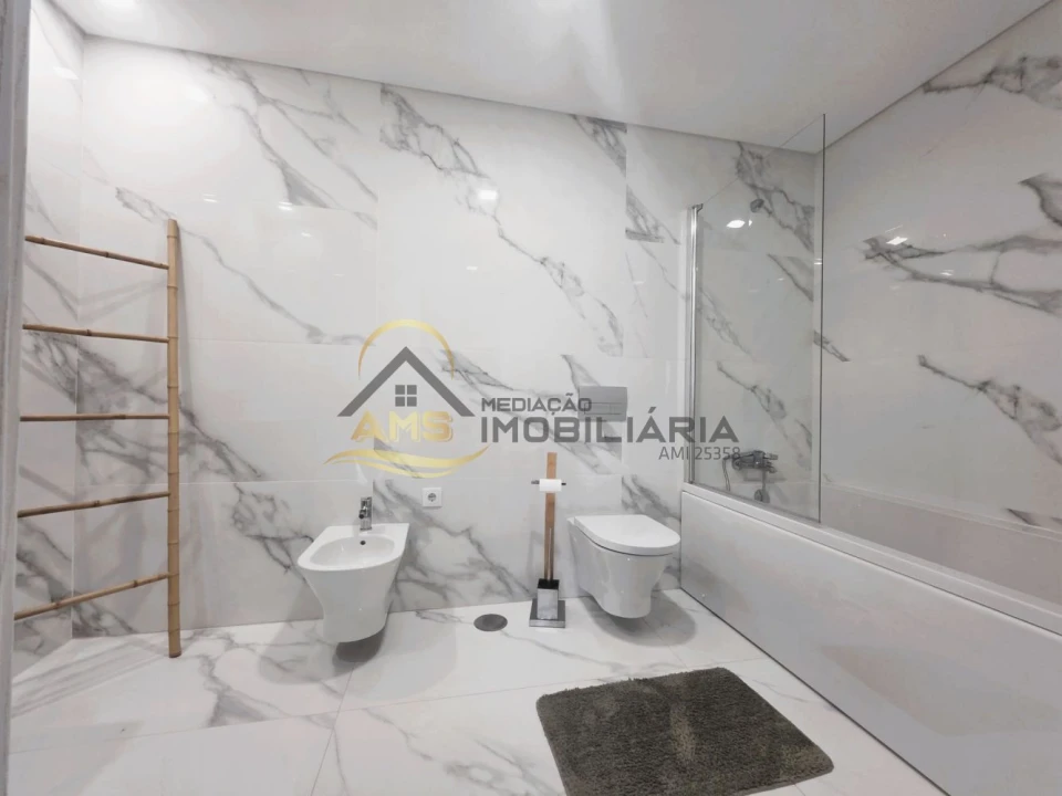 Apartamento T3 para Venda em Sebal e Belide Foto 35