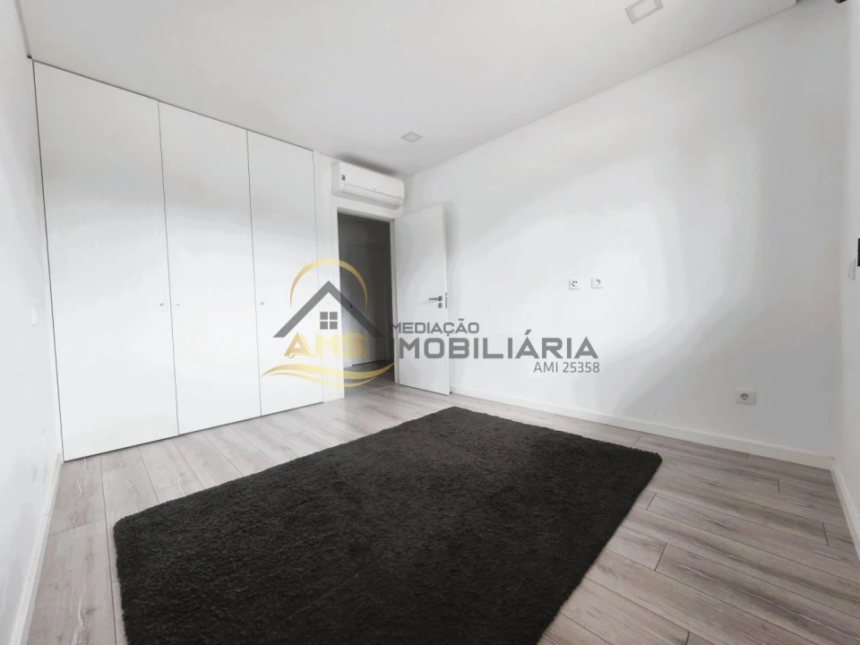 Apartamento T3 para Venda em Sebal e Belide Foto 31