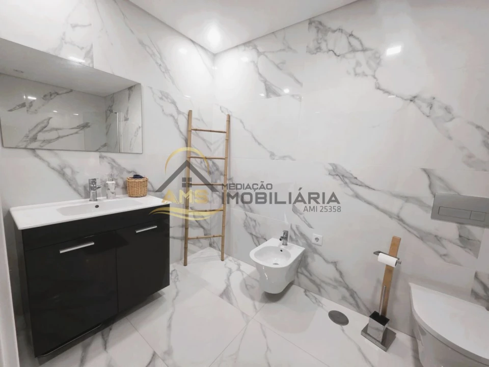 Apartamento T3 para Venda em Sebal e Belide Foto 38