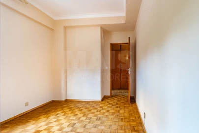 Apartamento T2 para Venda em Alhandra, São João dos Montes e Calhandriz