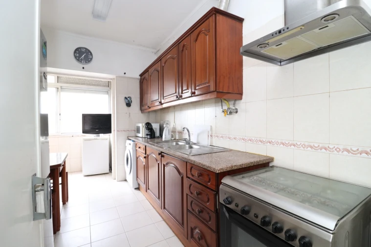 Apartamento T2 para Venda em Lumiar Foto 5