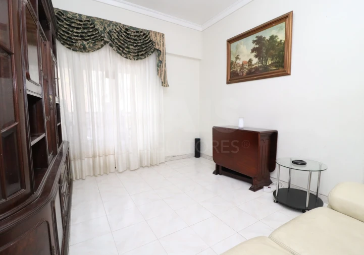 Apartamento T2 para Venda em Lumiar Foto 6