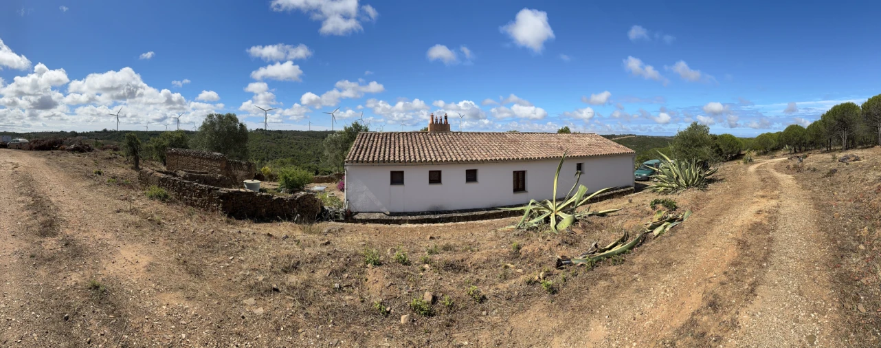 Moradia T2 para Venda em Bensafrim e Barão de São João Foto 3