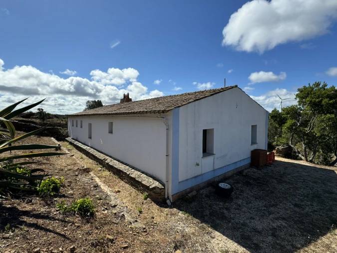 Moradia T2 para Venda em Bensafrim e Barão de São João Foto 4