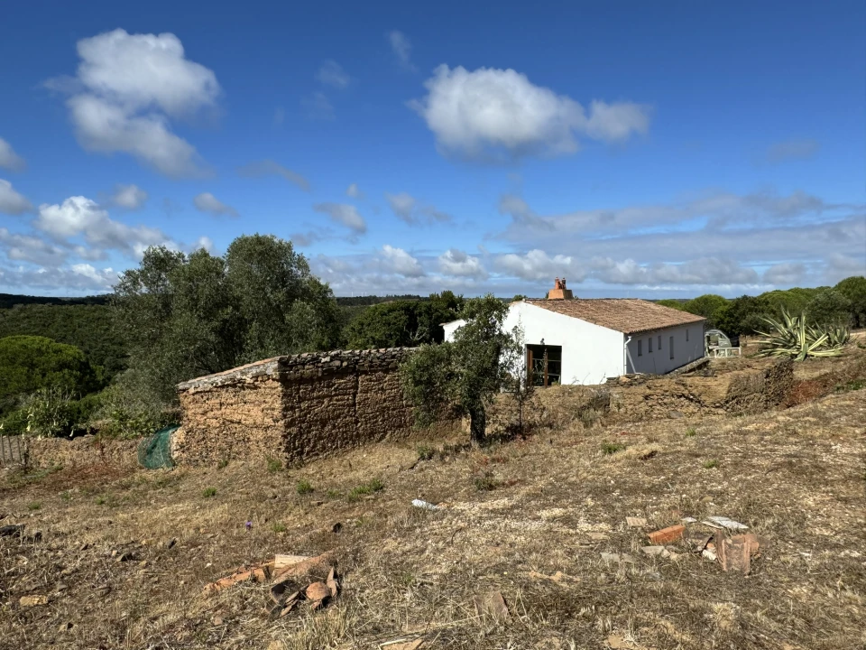 Moradia T2 para Venda em Bensafrim e Barão de São João Foto 8