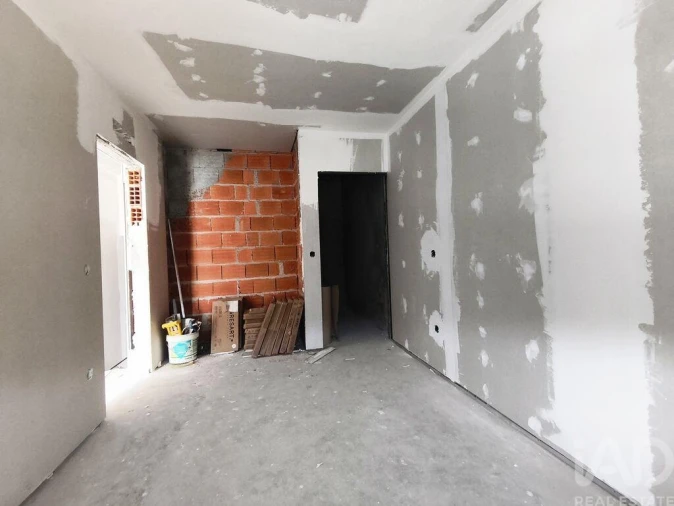 Moradia T2 para Venda em Lavos Foto 10