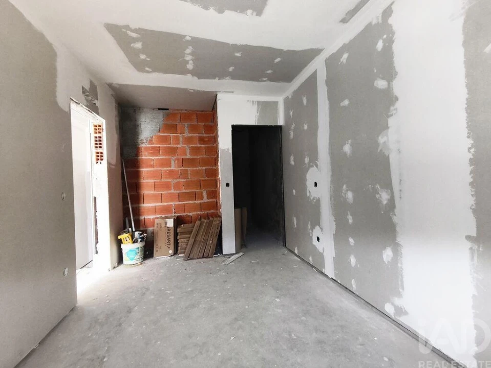 Moradia T2 para Venda em Lavos Foto 10