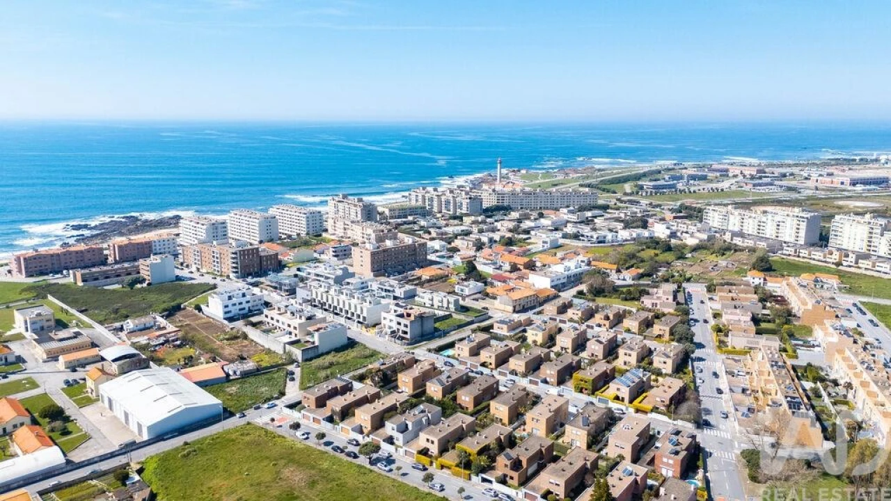 Moradia T6 para Arrendamento em Matosinhos e Leça da Palmeira Foto 27