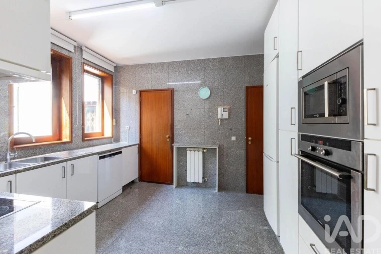 Moradia T6 para Arrendamento em Matosinhos e Leça da Palmeira Foto 11