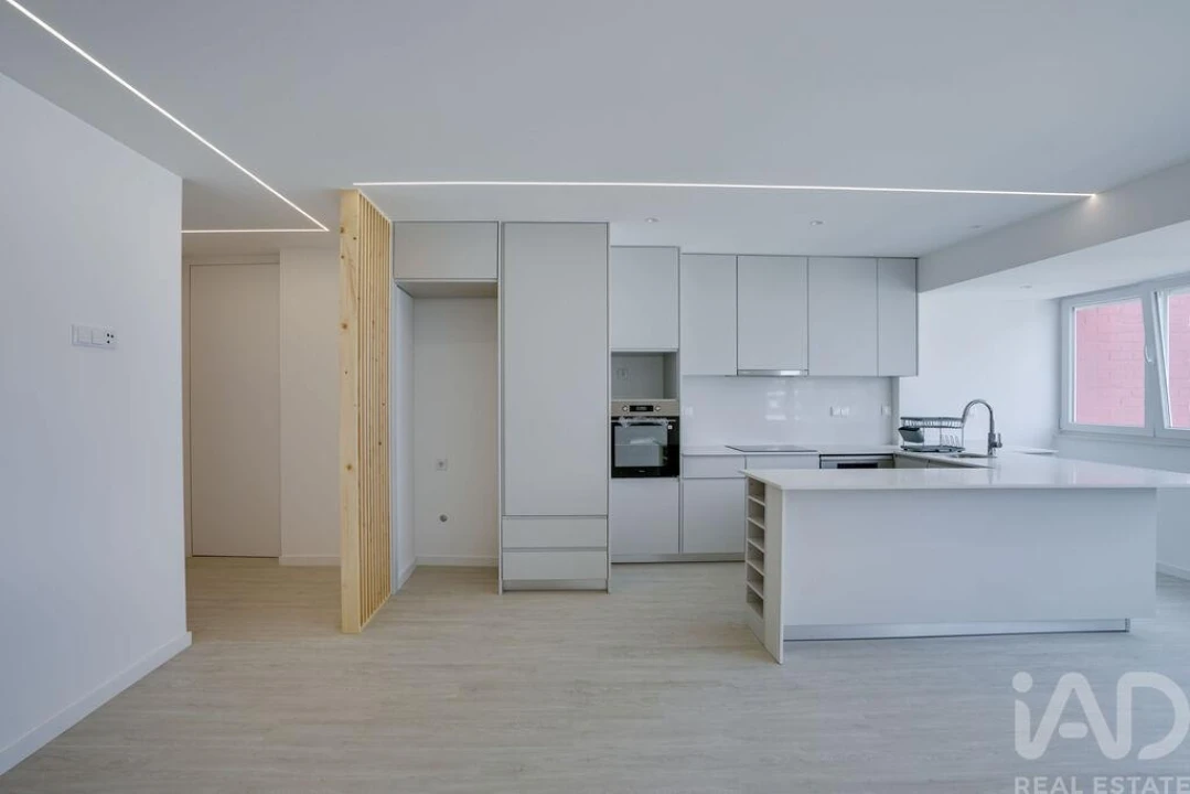 Apartamento T3 para Venda em Olivais Foto 4