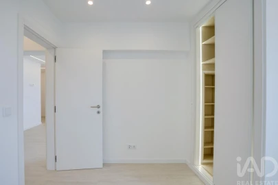 Apartamento T3 para Venda em Olivais