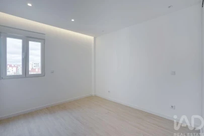 Apartamento T3 para Venda em Olivais