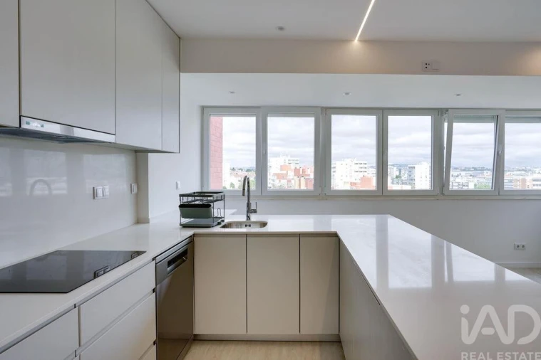 Apartamento T3 para Venda em Olivais Foto 6