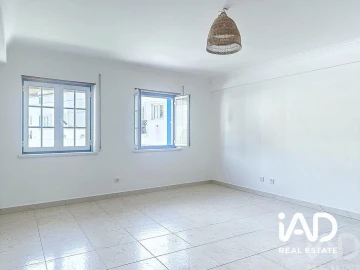 Apartamento T2 para Arrendamento em Ericeira