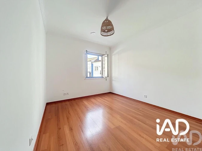 Apartamento T2 para Arrendamento em Ericeira Foto 8