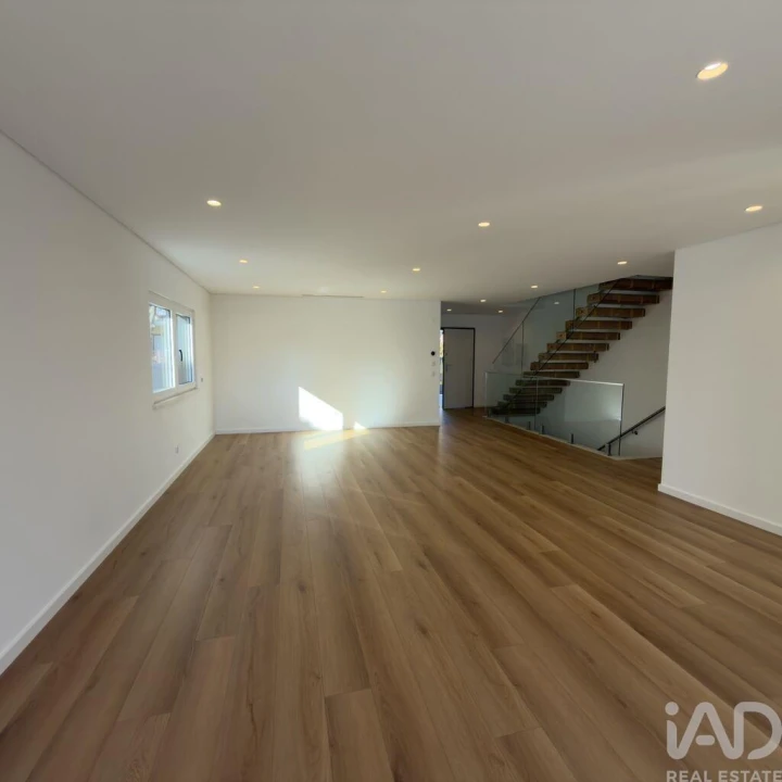 Moradia T4 para Venda em Cascais e Estoril Foto 5