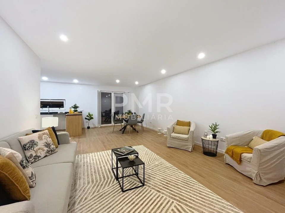 Moradia T3 para Venda em Almoster Foto 17