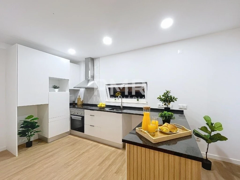 Moradia T3 para Venda em Almoster Foto 22