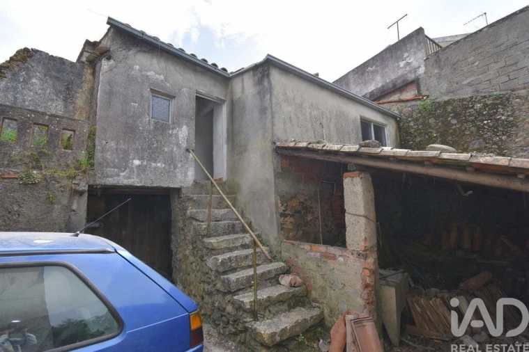 Moradia T3 para Venda em Miranda do Corvo Foto 22