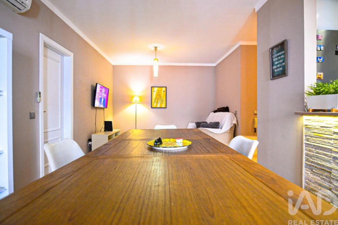 Apartamento T2 para Venda em Quarteira Foto 7