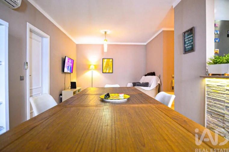 Apartamento T2 para Venda em Quarteira Foto 7