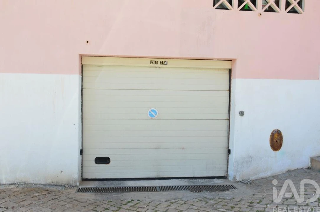 Apartamento T2 para Venda em Quarteira Foto 14