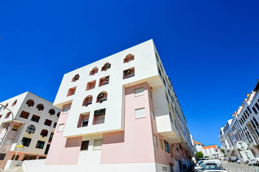 Apartamento T2 para Venda em Quarteira Foto 15