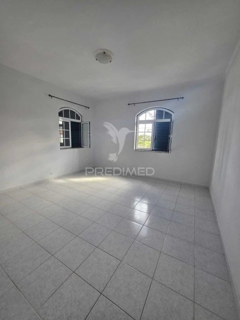 Moradia T4 para Venda em Terra Chã