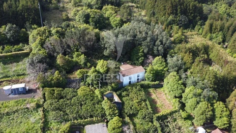 Moradia T2 para Venda em São Roque do Pico