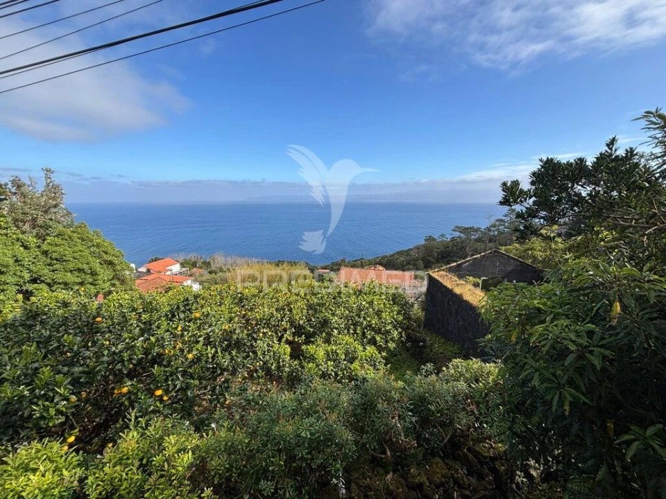 Moradia T2 para Venda em São Roque do Pico Foto 6