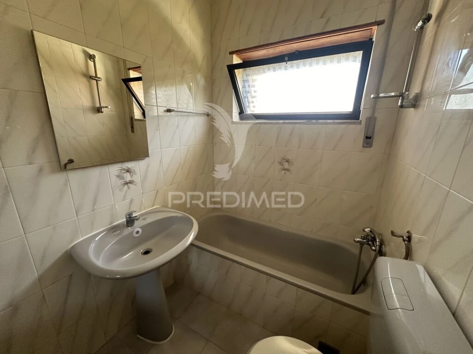 Apartamento T2 para Venda em Santo Antonio da Charneca Foto 5