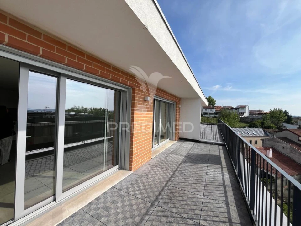 Apartamento T1 para Venda em Azurem Foto 1