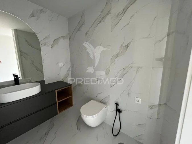 Apartamento T1 para Venda em Azurem Foto 5