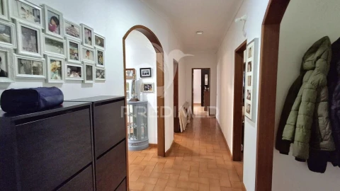 Moradia T6 para Venda em Samora Correia