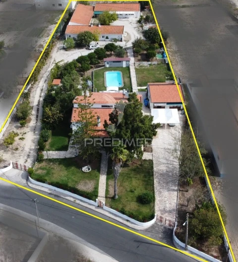 Moradia T6 para Venda em Samora Correia