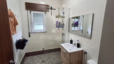 Moradia T6 para Venda em Samora Correia