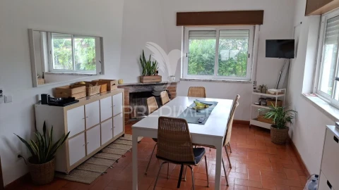 Moradia T6 para Venda em Samora Correia