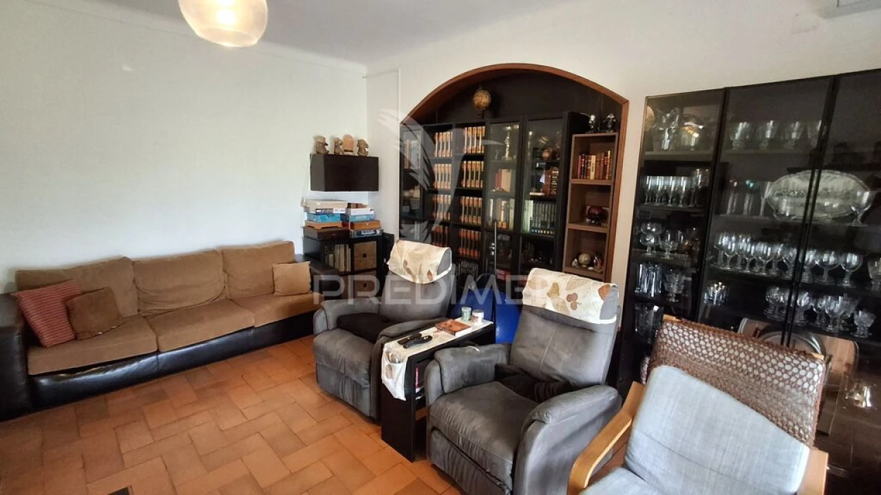 Moradia T6 para Venda em Samora Correia Foto 7