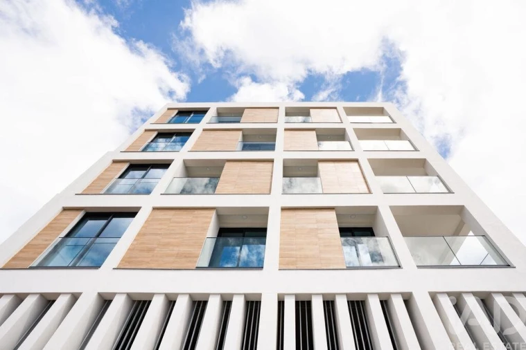 Apartamento T3 para Venda em Caniço Foto 2