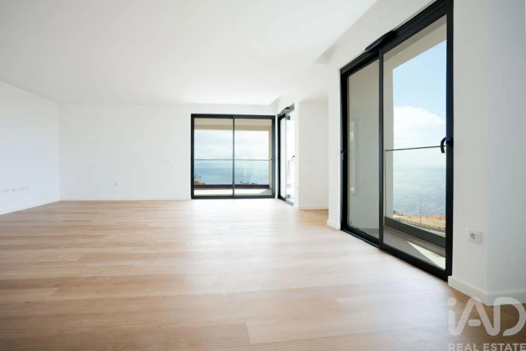 Apartamento T3 para Venda em Caniço Foto 9