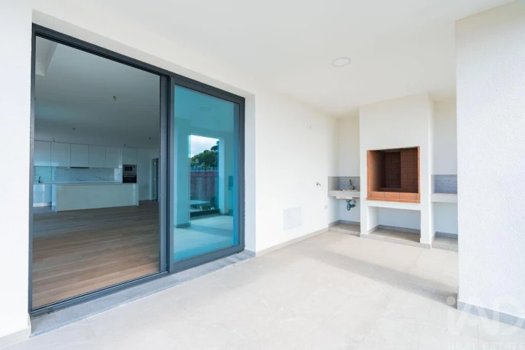 Apartamento T3 para Venda em Caniço Foto 23